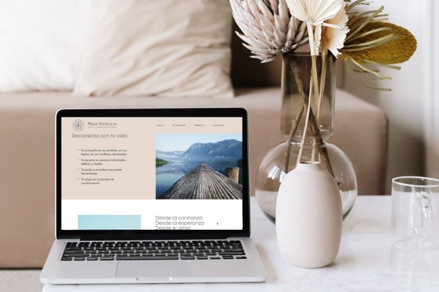 Diseño web personalizada en WordPress para Neus Valencia terapeuta
